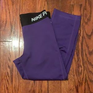 Nike Pro Drifit Cropped Leggings